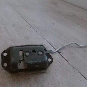 Vedd meg most SUZUKI ALTO 02-09 Csomagtér ajtó zárszerkezet 5 ajtós bontott alkatrész