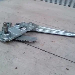 Vásárlói kedvenc SUZUKI ALTO 02-09 Jobb hátsó ablakemelő szerkezet mechanikus bontott alkatrész