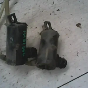 Vedd meg online SUZUKI BALENO 95-98 Ablakmosó motor első bontott alkatrész