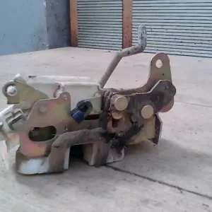 Újdonság SUZUKI IGNIS Bal hátsó ajtó zárszerkezet mechanikus bontott alkatrész