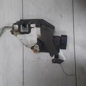 Árcsökkenés SUZUKI IGNIS Jobb első ajtó zárszerkezet központizáras bontott alkatrész