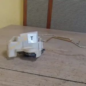 Szuper akció SUZUKI IGNIS Jobb első ajtó zárszerkezet mechanikus 5 ajtós bontott alkatrész