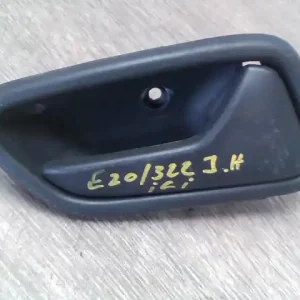 Vedd meg most SUZUKI IGNIS Jobb hátsó belső kilincs bontott alkatrész