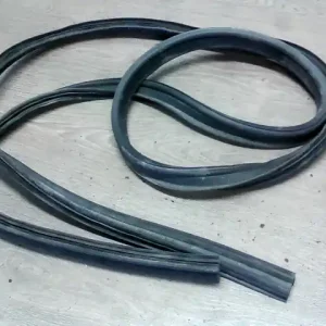 Árcsökkenés SUZUKI LIANA Csomagtérajtó kéder gumi 4 ajtós bontott alkatrész