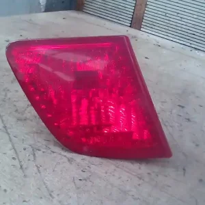 Újdonság SUZUKI LIANA Hátsó ködlámpakombi bontott alkatrész