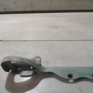 Végkiárusítás SUZUKI LIANA Motorháztető jobb zsanér bontott alkatrész