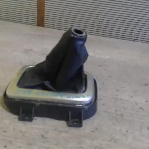 Ajánlat SUZUKI LIANA Váltószoknya bontott alkatrész