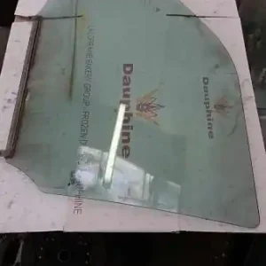 Vedd meg most SUZUKI SWIFT 05-10 Bal első ajtóüveg bontott alkatrész