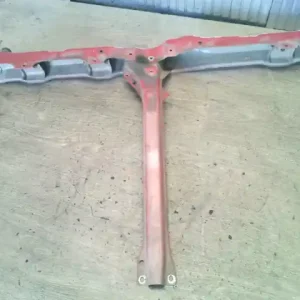 Árcsökkenés SUZUKI SWIFT 05-10 Homlokfal zárhíd bontott alkatrész