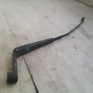 Árengedmény SUZUKI SWIFT 89-96 Ablaktörlő kar jobb első bontott alkatrész