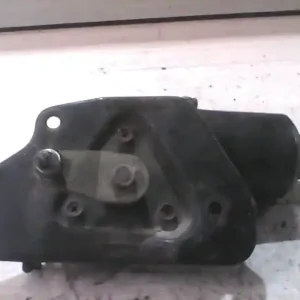 Vedd meg online SUZUKI SWIFT 89-96 Ablaktörlő motor első bontott alkatrész