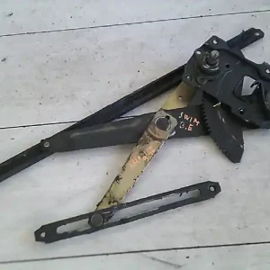 Árengedmény SUZUKI SWIFT 89-96 Bal első ablakemelő szerkezet mechanikus 5 ajtós bontott alkatrész