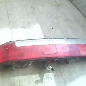 Vedd meg online SUZUKI SWIFT 89-96 Bal hátsó lámpa3 ajtós bontott alkatrész