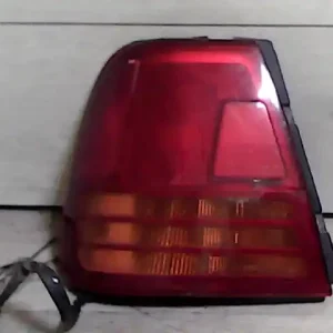 Árengedmény SUZUKI SWIFT 89-96 Bal hátsó lámpa bontott alkatrész