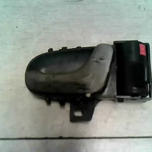 Alacsony ár SUZUKI SWIFT 89-96 Jobb első belső kilincs bontott alkatrész