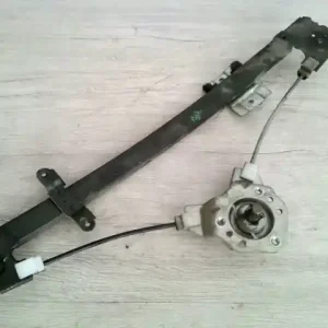 Vásárlói kedvenc SUZUKI SWIFT 89-96 Jobb hátsó ablakemelő szerkezet mechanikus 5 ajtós bontott alkatrész