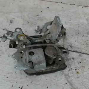 Vedd meg online SUZUKI SWIFT 89-96 Jobb hátsó ajtó zárszerkezet mechanikus bontott alkatrész