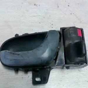 Akciós ár SUZUKI SWIFT 89-96 Jobb hátsó belső kilincs 5 ajtós bontott alkatrész