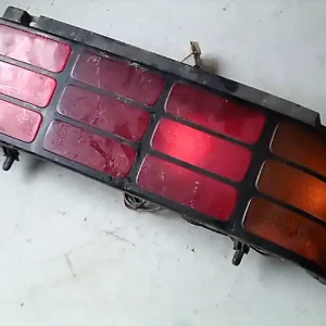 Vásárlói kedvenc SUZUKI SWIFT 89-96 Jobb hátsó lámpa5 ajtós bontott alkatrész