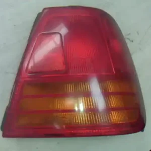 Végkiárusítás SUZUKI SWIFT 89-96 Jobb hátsó lámpa bontott alkatrész