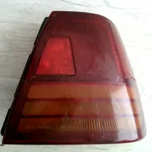 Árcsökkenés SUZUKI SWIFT 89-96 Jobb hátsó lámpa sedan bontott alkatrész