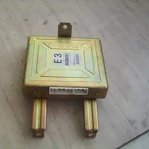 Vásárlói kedvenc SUZUKI SWIFT 89-96 Motorvezérlő egység ecu pcm modul 1.0i bontott alkatrész
