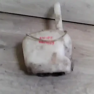 Árcsökkenés SUZUKI SWIFT 96-05 Ablakmosó tartály 2 motoros bontott alkatrész