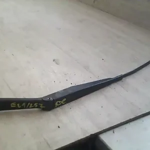 Utolsó esély SUZUKI SWIFT 96-05 Ablaktörlő kar bal első bontott alkatrész