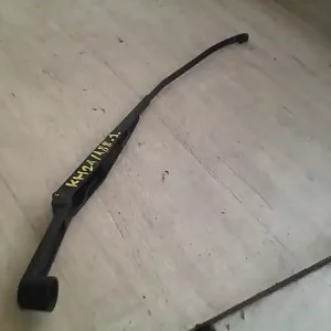 Árengedmény SUZUKI SWIFT 96-05 Ablaktörlő kar jobb első bontott alkatrész