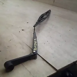 Utolsó esély SUZUKI SWIFT 96-05 Ablaktörlő kar jobb első bontott alkatrész