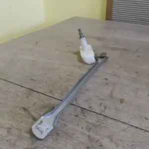 Vedd meg most SUZUKI SWIFT 96-05 Ablaktörlő mechanika hátsó 5 ajtós bontott alkatrész