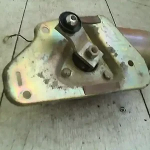 Újdonság SUZUKI SWIFT 96-05 Ablaktörlő motor első bontott alkatrész