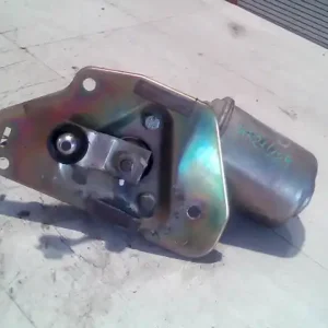 Akciós ár SUZUKI SWIFT 96-05 Ablaktörlő motor első bontott alkatrész