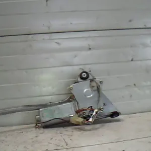 Vásárlói kedvenc SUZUKI SWIFT 96-05 Ablaktörlő motor hátsó 3 ajtósbontott alkatrész