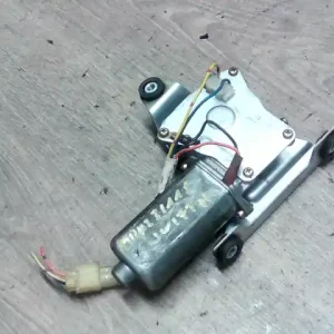 Vedd meg online SUZUKI SWIFT 96-05 Ablaktörlő motor hátsó bontott alkatrész