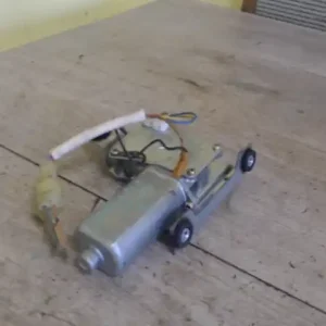 Utolsó esély SUZUKI SWIFT 96-05 Ablaktörlő motor hátsó 5 ajtós bontott alkatrész