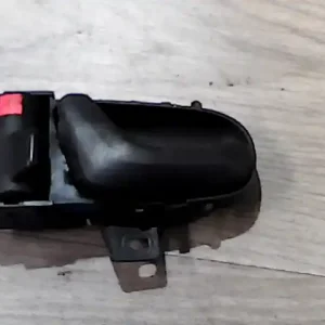 Akció SUZUKI SWIFT 96-05 Bal első belső kilincs bontott alkatrész