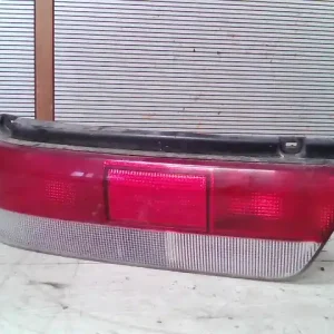 Vedd meg online SUZUKI SWIFT 96-05 Bal hátsó lámpa bontott alkatrész