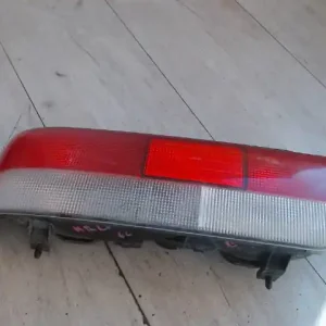 Alacsony ár SUZUKI SWIFT 96-05 Bal hátsó lámpa bontott alkatrész