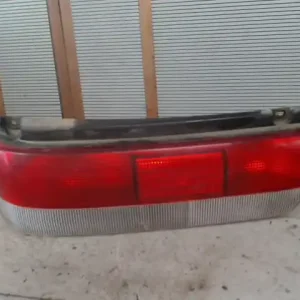 Azonnal elérhető SUZUKI SWIFT 96-05 Bal hátsó lámpa ferdehátú kivitel bontott alkatrész