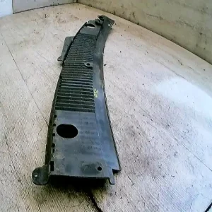 Újdonság SUZUKI SWIFT 96-05 Bal levélrács bontott alkatrész