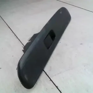 Alacsony ár SUZUKI SWIFT 96-05 Jobb első ablakemelő kapcsoló bontott alkatrész