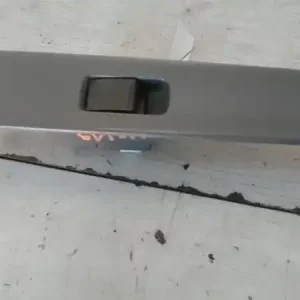 Újdonság SUZUKI SWIFT 96-05 Jobb első ablakemelő kapcsoló bontott alkatrész