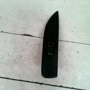 Vásárlói kedvenc SUZUKI SWIFT 96-05 Jobb első ablakemelő kapcsoló bontott alkatrész