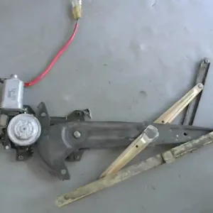 Árcsökkenés SUZUKI SWIFT 96-05 Jobb első ablakemelő szerkezet elektromos bontott alkatrész