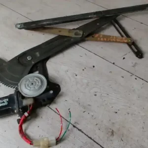 Akciós ár SUZUKI SWIFT 96-05 Jobb első ablakemelő szerkezet elektromos bontott alkatrész