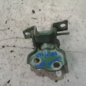 Szuper akció SUZUKI SWIFT 96-05 Jobb első alsó ajtózsanér bontott alkatrész