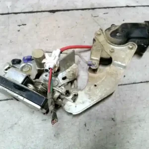 Árengedmény SUZUKI SWIFT 96-05 Jobb hátsó ajtó zárszerkezet központi záras bontott alkatrész