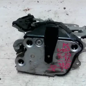 Árcsökkenés SUZUKI SWIFT 96-05 Jobb hátsó ajtó zárszerkezet mechanikus nem központi záras bontott alkatrész