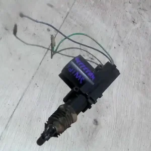 Utolsó esély SUZUKI SWIFT 96-05 Központizár motorbal hátsó bontott alkatrész